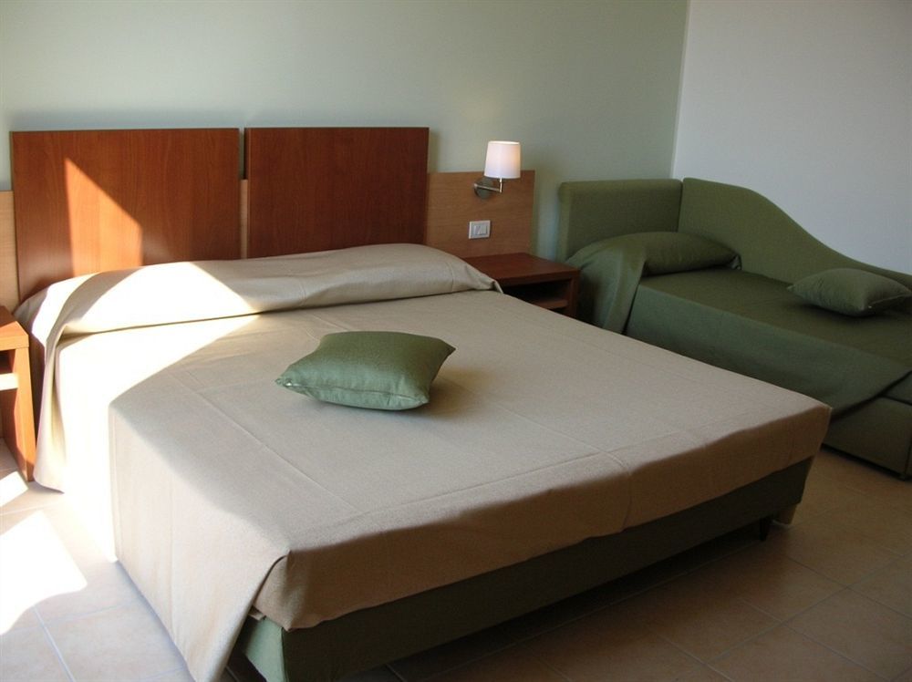 Hermes Hotel Поликоро Экстерьер фото