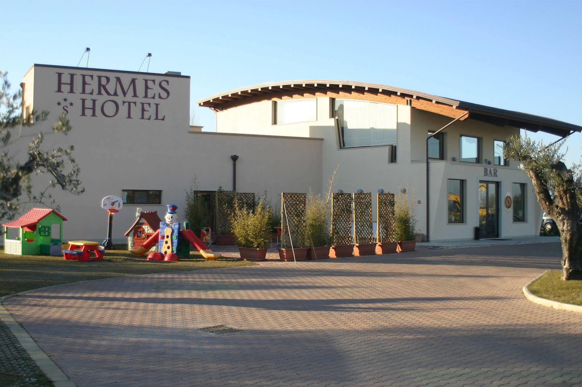 Hermes Hotel Поликоро Экстерьер фото